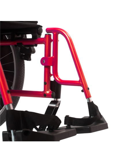 Cadeira de Rodas AVD Alumínio Pés Fixos 38cm Vermelho Ortobras